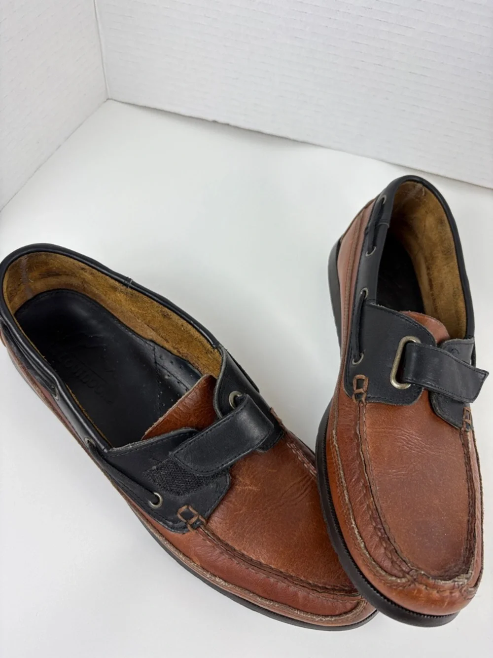 Life Outdoors Men's Two-Tone Brown and Black Leather Boat/Loafers 11.5AA